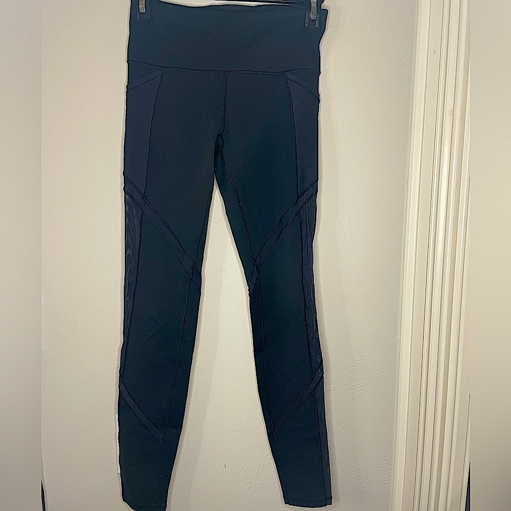 GREAT DEAL: Ivivva by Lululemon Black Leggings with Mesh and Side Pockets